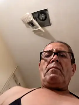 Snapshot of bobby69cock chatting on 06/29/26, 10:10 bobby69cock online show from 06/29/26, 10:10