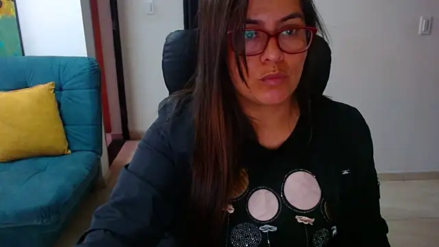 Ixchel Anaid online show from 03/17/25, 09:23