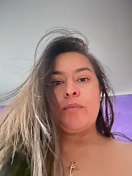 Snapshot of Ixchel_Anaid chatting on 02/17/26, 01:40 Ixchel Anaid online show from 02/17/26, 01:40