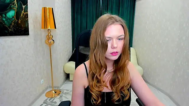 Strawberrye online show from 02/07/25, 09:47