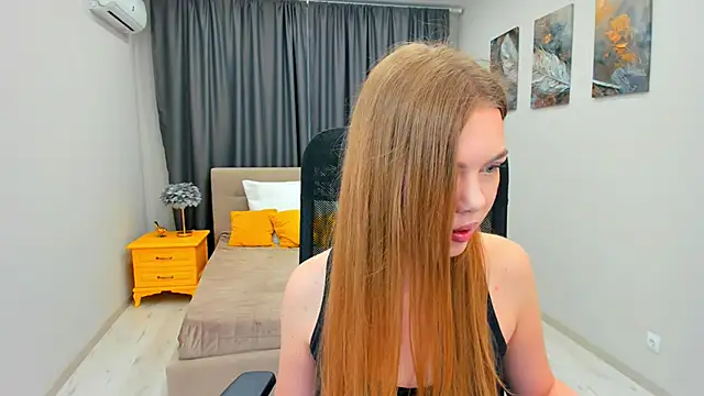 Strawberrye online show from 03/13/25, 11:30