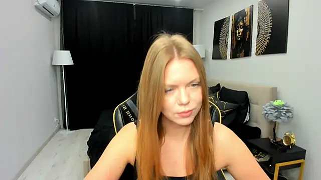 Strawberrye online show from 03/04/26, 03:23