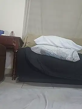 estrella tasty online show from 09/27/25, 01:43