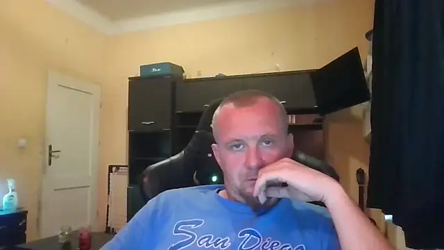 MrWhitePL online show from 06/04/26, 04:46