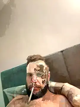 Snapshot of Dirty0892 chatting on 10/28/25, 03:10 Dirty0892 online show from 10/28/25, 03:10