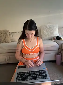 joeystaciee online show from 11/13/25, 05:23