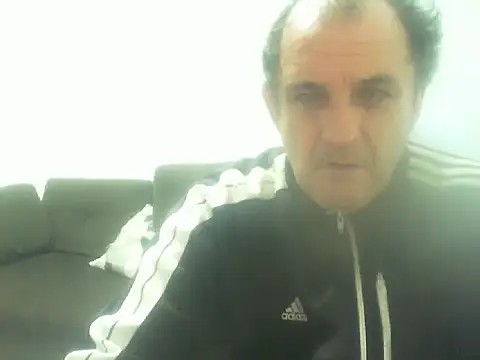 Snapshot of ConradinhoBR50 chatting on 05/21/26, 10:06 ConradinhoBR50 online show from 05/21/26, 10:06