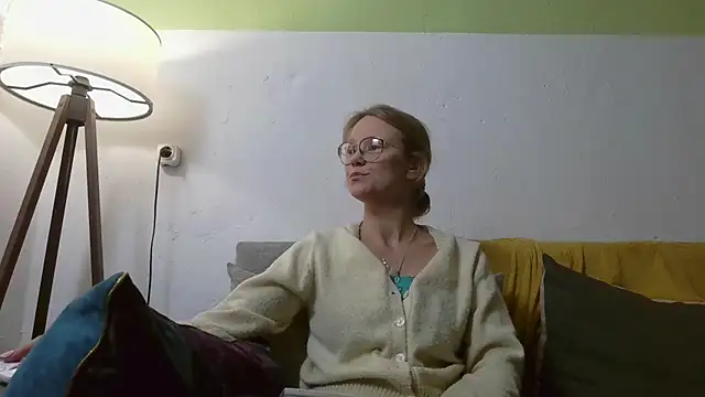Snapshot of little-leni chatting on 07/24/26, 08:51 little-leni online show from 07/24/26, 08:51
