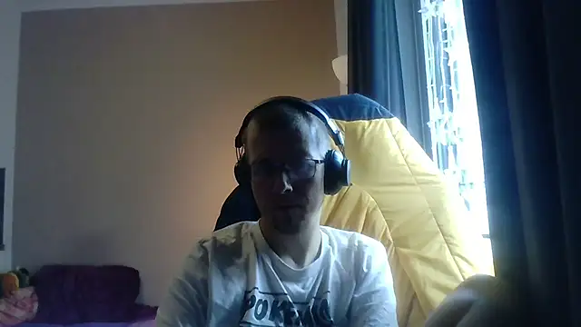 David250692 online show from 10/09/25, 10:46