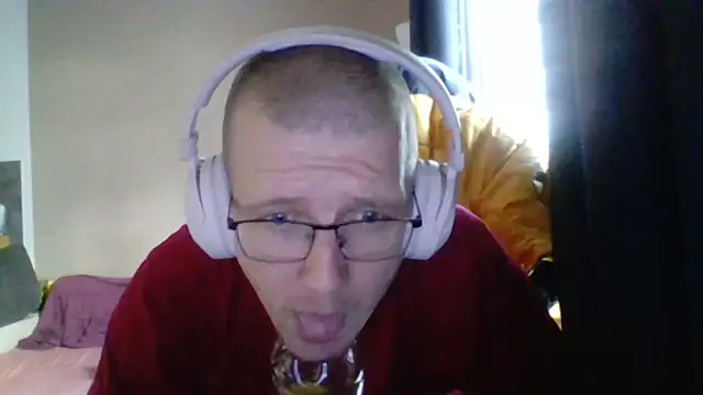 David250692 online show from 11/23/25, 11:21