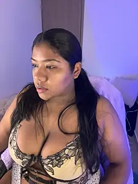 Snapshot of paola091 chatting on 06/19/26, 11:47 paola091 online show from 06/19/26, 11:47