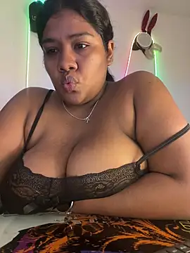 Snapshot of paola091 chatting on 07/09/26, 01:37 paola091 online show from 07/09/26, 01:37