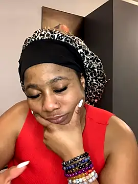 CurvyDesire1 online show from 10/13/25, 08:53