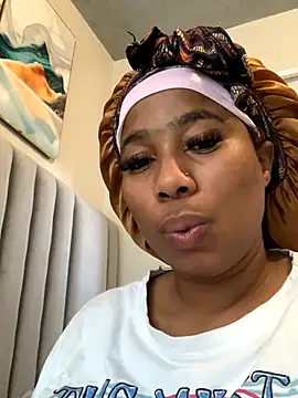 CurvyDesire1 online show from 10/24/25, 01:51