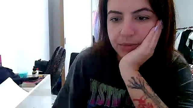 chelbyy online show from 10/31/25, 05:58