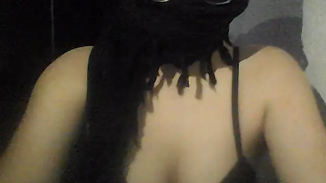 Snapshot of JunoVestanus chatting on 09/21/25, 01:57 JunoVestanus online show from 09/21/25, 01:57