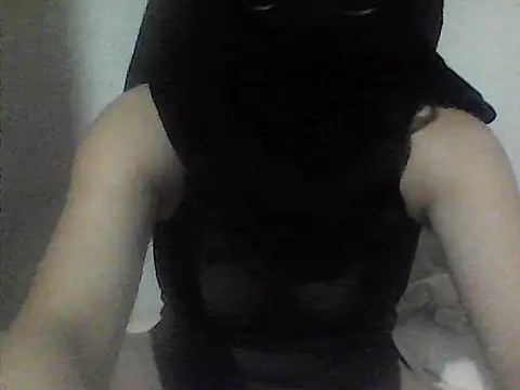 Snapshot of JunoVestanus chatting on 10/02/25, 02:29 JunoVestanus online show from 10/02/25, 02:29