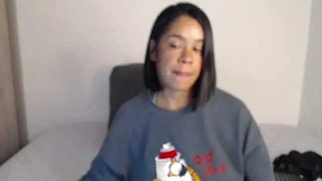 AmeliPonce online show from 11/16/25, 08:47