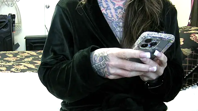 pamelagunns online show from 02/03/25, 03:38