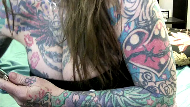 pamelagunns online show from 03/08/25, 04:17