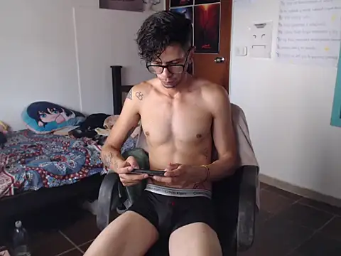 alisterxxx online show from 01/24/25, 08:22