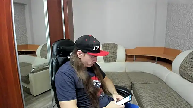 Marrymepls online show from 11/05/25, 04:51