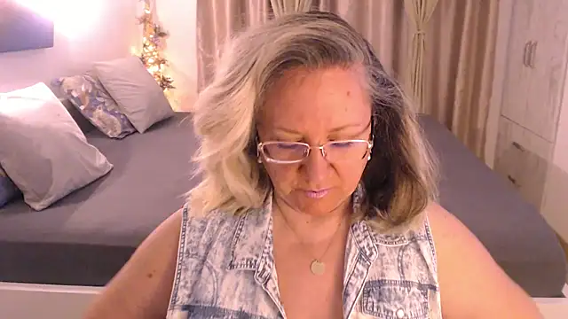 Raisshy online show from 03/02/25, 03:37