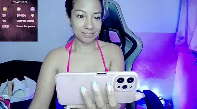 ninatiny online show from 02/02/25, 01:08