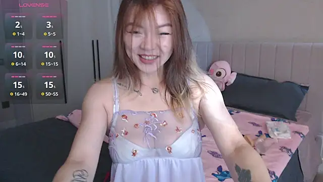 Nyx Lina online show from 05/27/26, 02:19