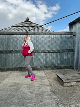 SabinaSweety online show from 04/11/26, 01:04