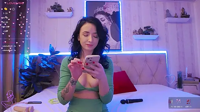 GlamKate online show from 03/03/25, 10:28