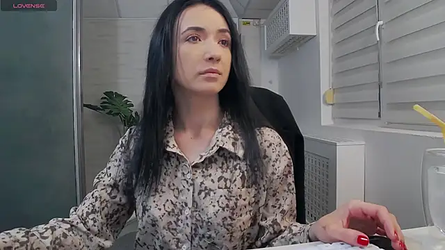 GlamKate online show from 03/07/25, 05:08