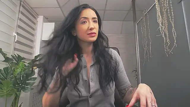 GlamKate online show from 12/15/25, 04:28