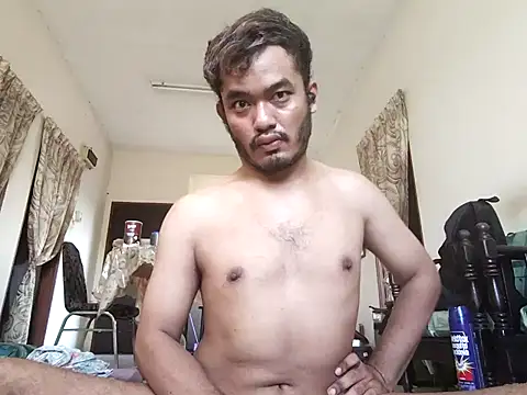 Snapshot of eizy2310 chatting on 12/07/24, 11:56 eizy2310 online show from 12/07/24, 11:56