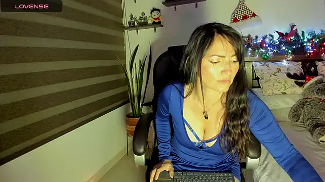 Ariella tits online show from 12/13/24, 12:09