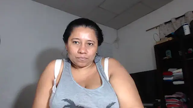 adrixxx38 online show from 01/16/26, 11:42