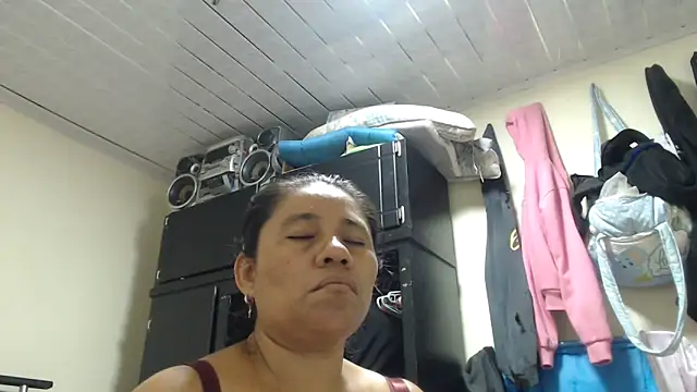 adrixxx38 online show from 04/12/26, 10:53