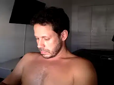 Snapshot of FelipeRiver chatting on 02/11/25, 06:44 FelipeRiver online show from 02/11/25, 06:44