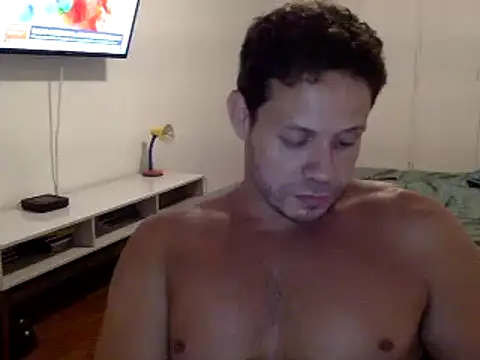 Snapshot of FelipeRiver chatting on 03/10/25, 12:40 FelipeRiver online show from 03/10/25, 12:40