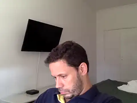 Snapshot of FelipeRiver chatting on 03/18/25, 02:04 FelipeRiver online show from 03/18/25, 02:04