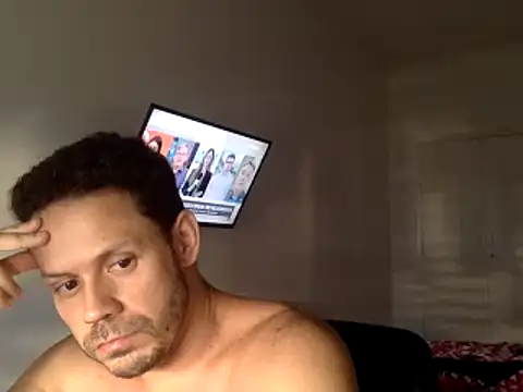 Snapshot of FelipeRiver chatting on 01/06/26, 08:01 FelipeRiver online show from 01/06/26, 08:01