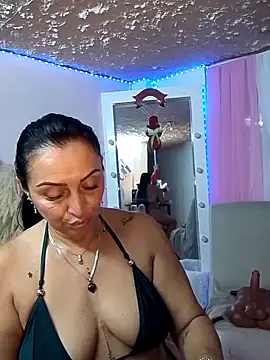 zullyxhot online show from 12/19/25, 09:22