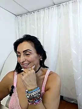 zullyxhot online show from 04/10/26, 10:25