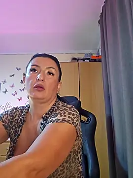 Hotangel75 online show from 10/22/25, 08:47