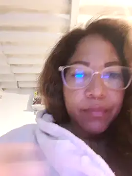 mila38 online show from 12/13/25, 10:26