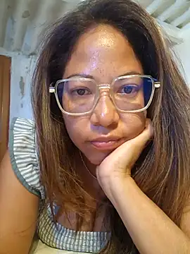 Snapshot of mila38 chatting on 06/25/26, 03:49 mila38 online show from 06/25/26, 03:49