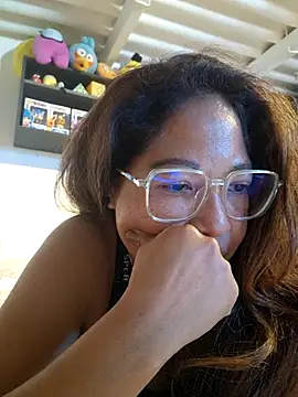 Snapshot of mila38 chatting on 06/27/26, 05:51 mila38 online show from 06/27/26, 05:51