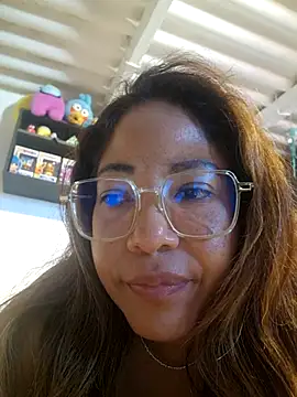 Snapshot of mila38 chatting on 06/28/26, 04:02 mila38 online show from 06/28/26, 04:02