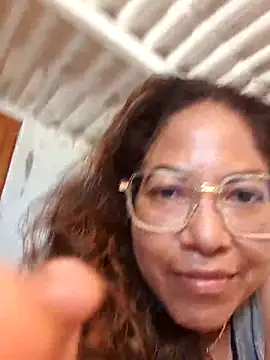 Snapshot of mila38 chatting on 07/09/26, 03:38 mila38 online show from 07/09/26, 03:38