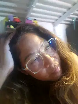 Snapshot of mila38 chatting on 07/19/26, 01:37 mila38 online show from 07/19/26, 01:37
